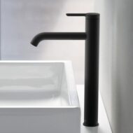Duravit C.1 wastafelkraan XL met verhoogd kraanlichaam mat-zwart C11040002046 Duravit C.1 wastafelkraan XL met verhoogd kraanlichaam mat-zwart C11040002046