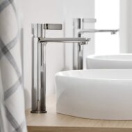 Duravit D-Neo wastafelkraan L met verhoogde kraanlichaam chroom DE1030002010 Duravit D-Neo wastafelkraan L met verhoogde kraanlichaam chroom DE1030002010