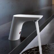 Kludi BALANCE E wastafelkraan netstroom chroom wit 5220091 Kludi BALANCE E wastafelkraan netstroom chroom wit 5220091