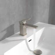 Villeroy & Boch Subway 3.0 wastafelkraan Small met AquaSmart met trekstang-afvoergarnituur nikkel geborsteld TVW11200100064 Villeroy & Boch Subway 3.0 wastafelkraan Small met AquaSmart met trekstang-afvoergarnituur nikkel geborsteld TVW11200100064