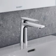 Duravit Tulum eengreeps wastafelmengkraan chroom met keramische cartridge en flexibele slangen 16,5cm hoog Duravit Tulum eengreeps wastafelmengkraan chroom met keramische cartridge en flexibele slangen 16,5cm hoog