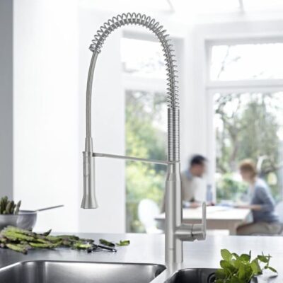Grohe K7 eengreeps keukenmengkraan met veer en metalen sproeier supersteel 140° draaibereik 32950DC0 4