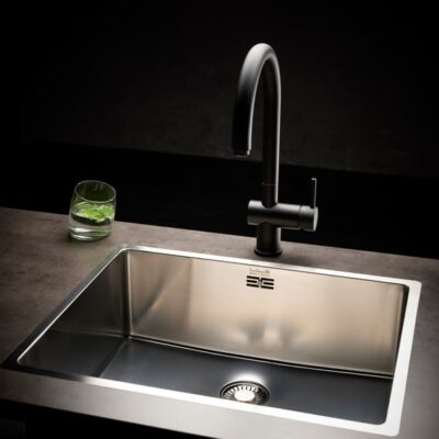 Reginox Yampa eenhendel keukenmengkraan draaibaar zwart R31704 5